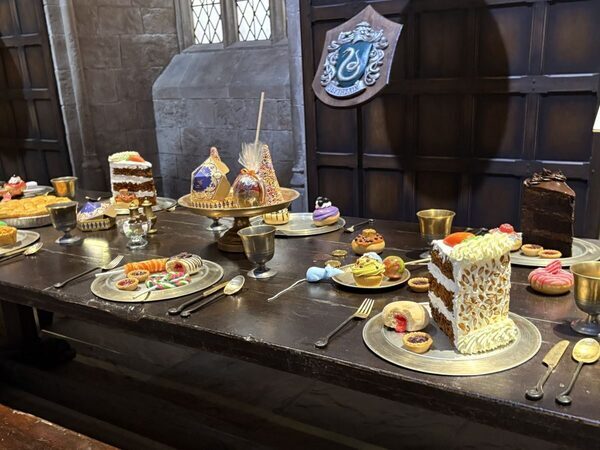 「ここに現れるとは！」小5息子が『死喰い人』と対決。スタジオツアー東京のハロウィンイベントでハリポタ世界にどっぷり♪