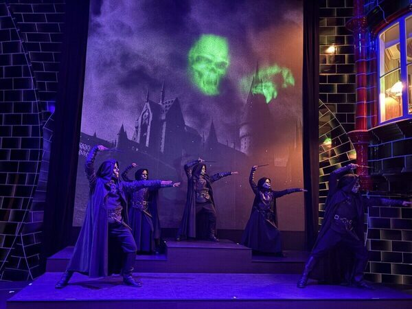 「ここに現れるとは！」小5息子が『死喰い人』と対決。スタジオツアー東京のハロウィンイベントでハリポタ世界にどっぷり♪