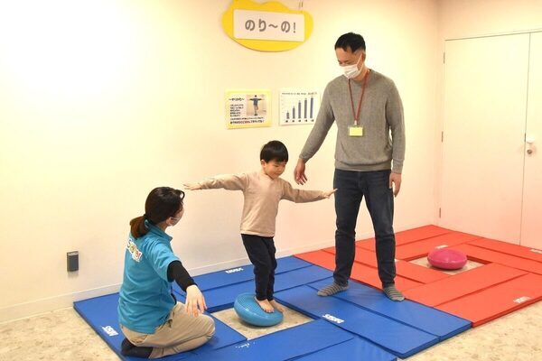 「今日も雨か…」に応える、屋内あそび場「アソボ～ノ！」の10月イベントが充実