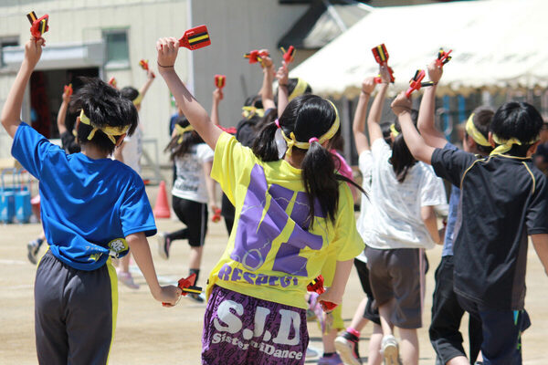 「本当にうちの子？」「ソーラン節で泣いた」運動会で目撃、“親の知らない子どもの姿”【保護者140人調査】