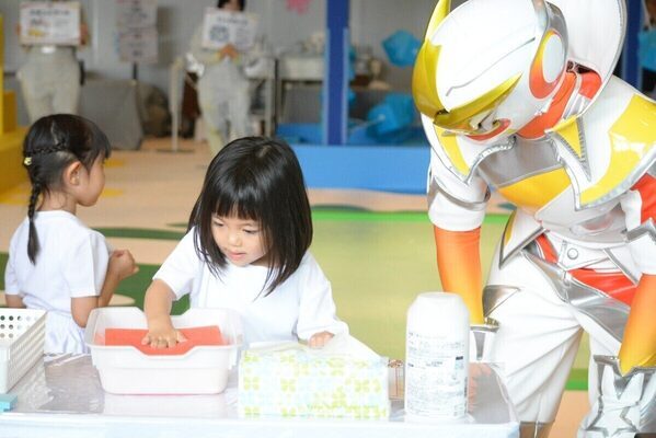 服が汚れても大丈夫！ 子どもたちがインクまみれで挑んだ花王・アタックの体験型イベント「ヨゴレンジャー・パーク」に潜入