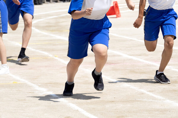 運動会で親が胸を震わせ涙した場面、圧倒的に多かったのは「1位の瞬間」ではなく…「足が遅くても、転倒しても」