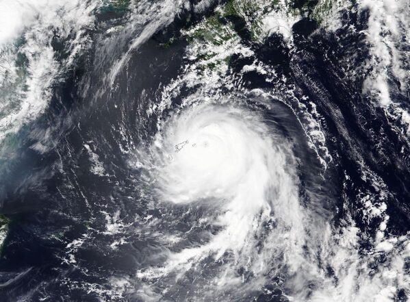 突然の強い雨、どうする？ 事前に予想はできるの？ 冠水や浸水にはどうすれば…親子で知りたい天気の知識