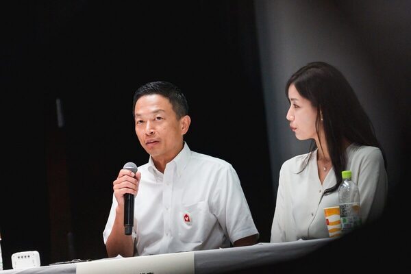 娘が緊急入院した翌日、呼吸停止・意識不明に。「病院を離れられない」車内で仮眠していた両親を支えたもの