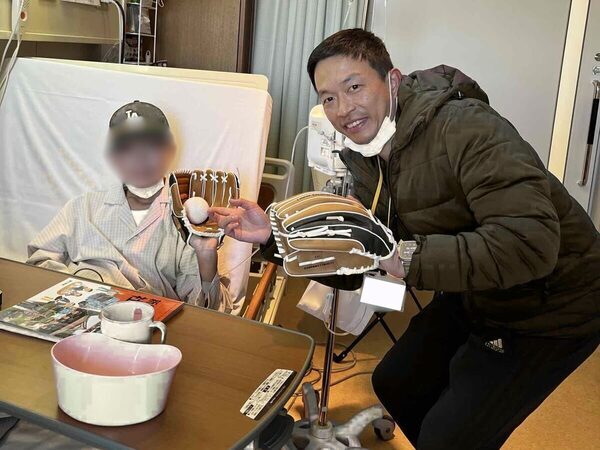 成長痛だと思っていた息子は「がん」だった。小学生息子の長期入院に付き添うため、家族が下した決断
