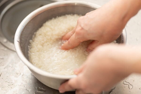 まだ「新米は水少なめ」で炊いてるの？もったいない！農水省が教える炊飯のキホン【ふっくらほかほか】
