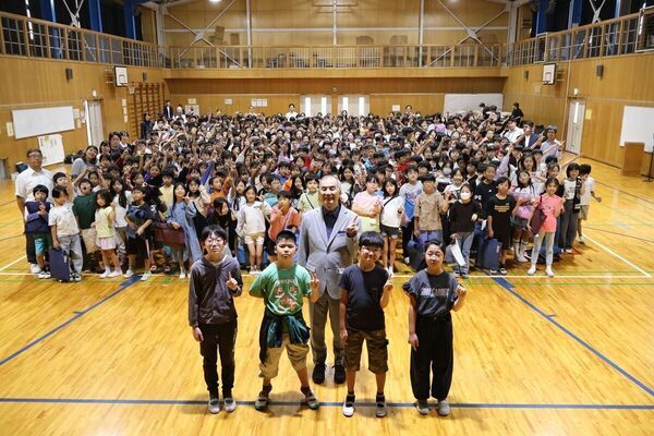 野口聡一さんが稲城市立平尾小学校で特別授業！宇宙を目指したきっかけとは