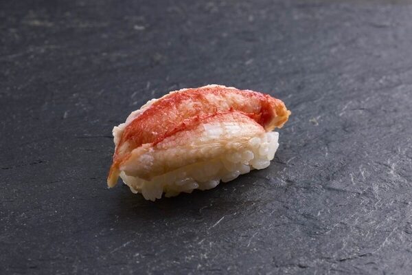 冬のごちそう「本ズワイガニのお寿司」が食べ放題!!ゆず庵がうまみたっぷりの希少部位を数量限定で提供