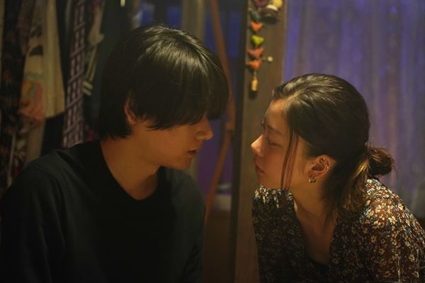 WOWOWドラマ『悪の波動』劇中カット公開　TSUTAYAにスペシャルブース設置も！