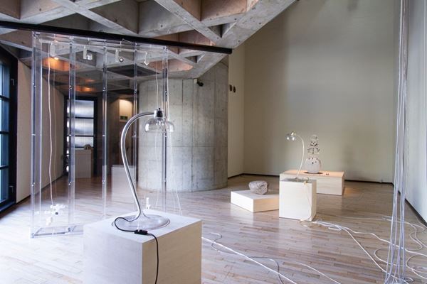 最先端でありながら懐かしい　フィリップ・パレーノの個展がワタリウム美術館で開催中