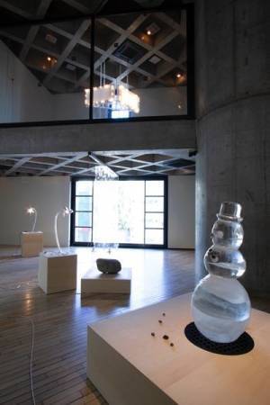 最先端でありながら懐かしい　フィリップ・パレーノの個展がワタリウム美術館で開催中