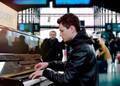 ピアノ弾きの青年の人生が動き始める　『パリに見出されたピアニスト』冒頭映像公開