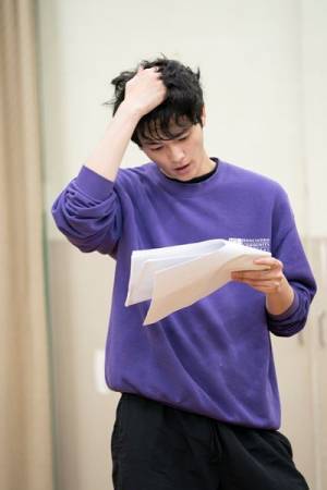 三宅亮輔が舞台「365日、36.5℃」で初主演！「この役をやりきったら何でもできる気がする」