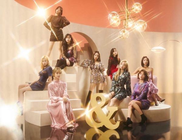 TWICE、日本で2枚目となる待望のニューアルバムが発売
