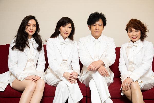 『君の輝く夜に～FREE TIME, SHOW TIME～』の出演者。左から中島亜梨沙、安寿ミラ、稲垣吾郎、北村岳子