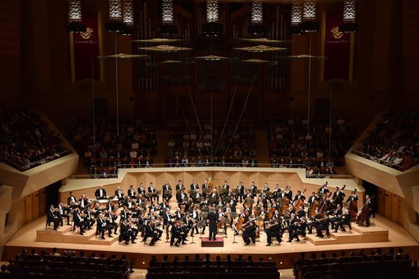 ウィーン・フィルハーモニー管弦楽団　“音楽の都”ウィーンの伝統と誇りを担うウィーン・フィル登場！