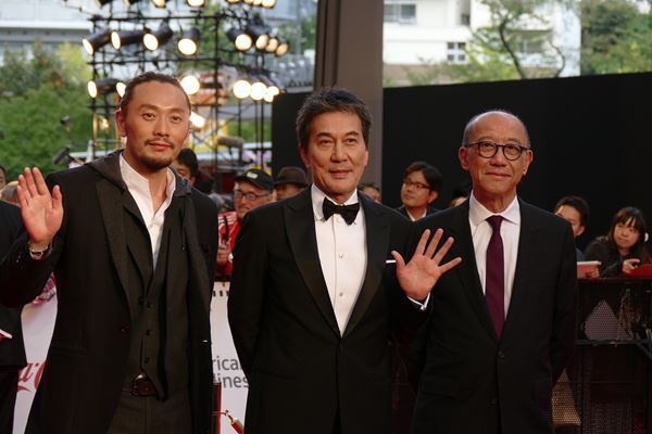 第32回東京国際映画祭が開幕！　豪華スター集結で、華やかなオープニング