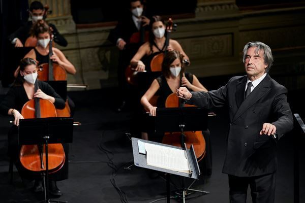 リッカルド・ムーティのシューベルトを日本の聴衆に無料配信！