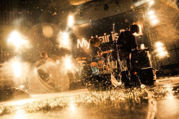 My Hair is Bad、たまアリ公演再延期とツアーグッズ&会場限定CDの通販が決定　ツアーの模様を紡いだ「宿り」MVが公開