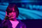 山本彩、無観客配信ライブ開催　アンコールで初披露した新曲『愛なんていらない』がモスバーガーCM起用決定
