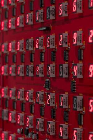 宮島達男の25年を展覧する大規模個展　『宮島達男 クロニクル 1995−2020』が開催