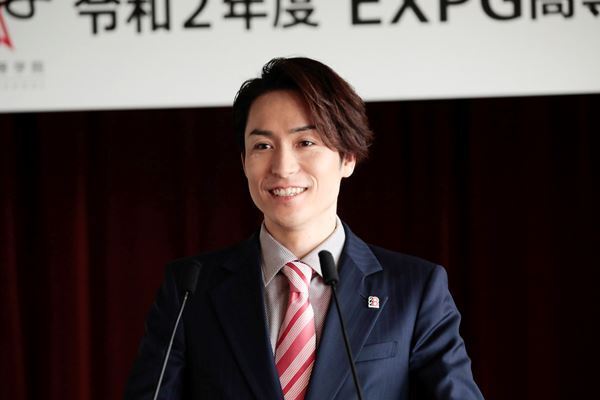 EXILE TETSUYA学長が新入生にエール　「EXPG高等学院」オンライン入学式を開催