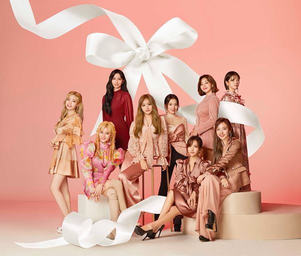 TWICEとおうち時間を楽しむ『with TWICE』が配信スタート
