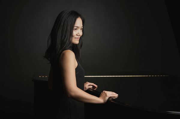 第51回「サントリー音楽賞」はピアニストの河村尚子が受賞！