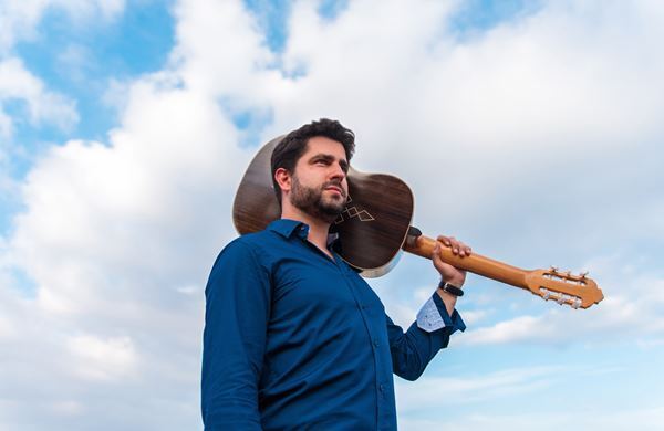 「ラファエル・アギーレ ギター・リサイタル」　スペインからやってきた“神に祝福されしギタリスト”とは