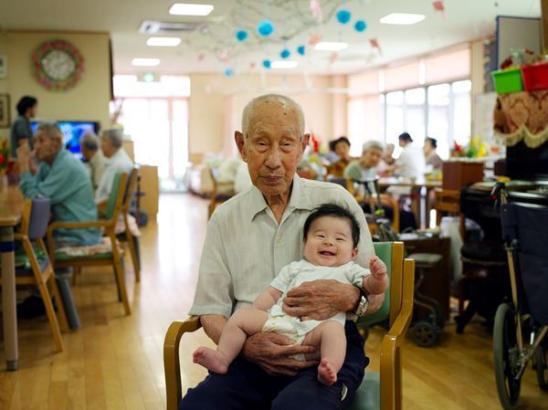 嵐・二宮和也主演の映画『浅田家！』原案者 浅田政志の新作写真展が渋谷パルコでスタート！