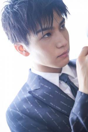 岩田剛典が天才捜査官役で“覚醒”「もうひとつの正義として演じたかった」