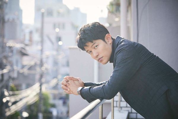 鈴木亮平『ひとよ』インタビュー「どこかでつながっているのが家族なのかもしれない」