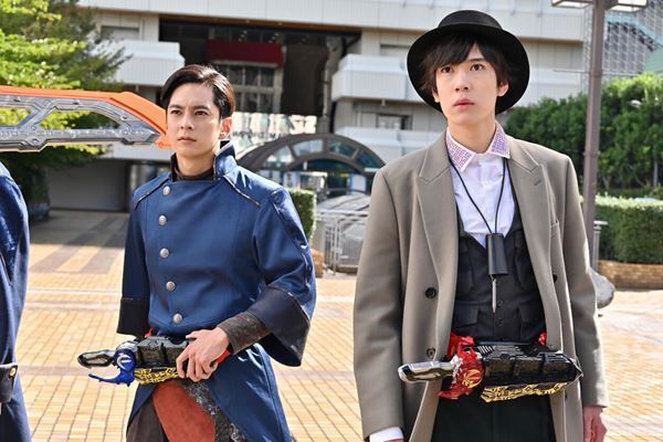 『仮面ライダーセイバー』内藤秀一郎×山口貴也　「赤ちゃん」と「天然」なふたりが語る“普通のホモ・サピエンス”じゃない人とは？