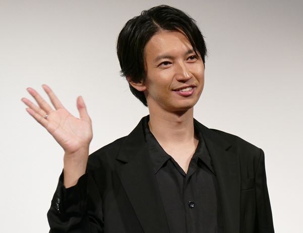 大倉忠義、主演作の打ち上げで共演した成田凌から「さよならのキス」