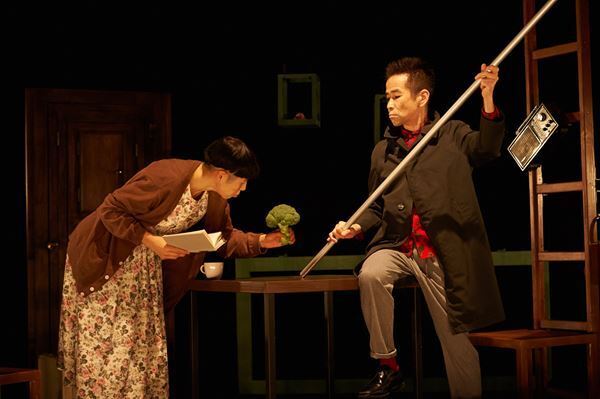 言葉を排した小野寺修二の新作『どこまでも世界』は何を描くか