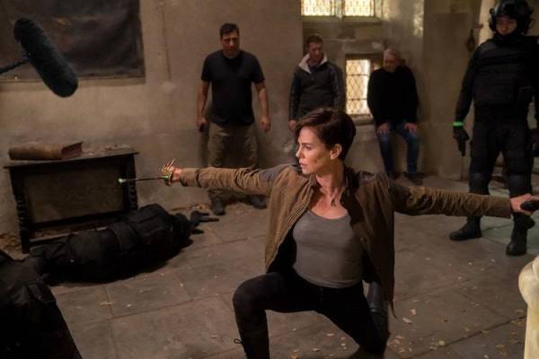 シャーリーズ・セロンによるアクションの過酷な裏側が明らかに　　『オールド・ガード』特別映像公開