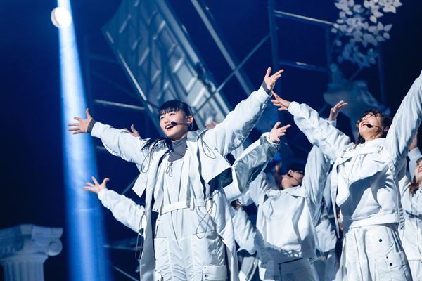 櫻坂46初のライブパフォーマンスをレポート　ライブビューイングに約3万8千人の観客が集結