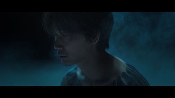 綾野剛「音楽の可視化に成功」 millennium parade『FAMILIA』、1月22日MV公開＆先行配信決定