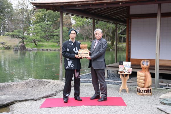 橘ケンチ「食の魅力や日本酒など広く発信していけたら」　福井市食のPR大使に就任