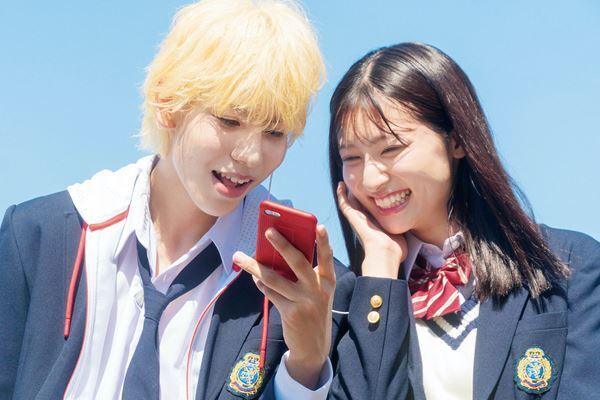 吉川愛をラウールが倒れるように抱き締める　甘いシーンが詰め込まれた『ハニーレモンソーダ』6秒予告10種公開