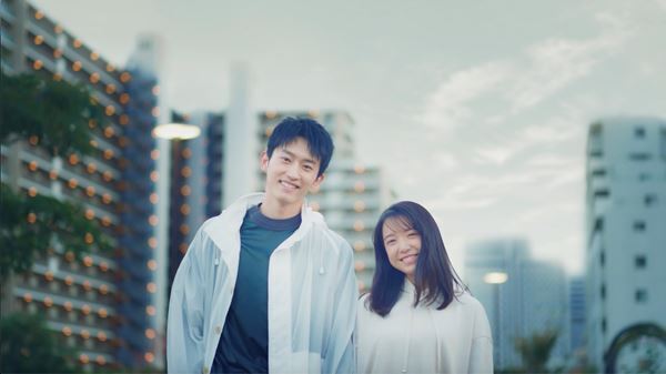 上白石萌音からのオファーで実現 「ハッピーエンド」新MVで杉野遥亮と2年ぶりの共演