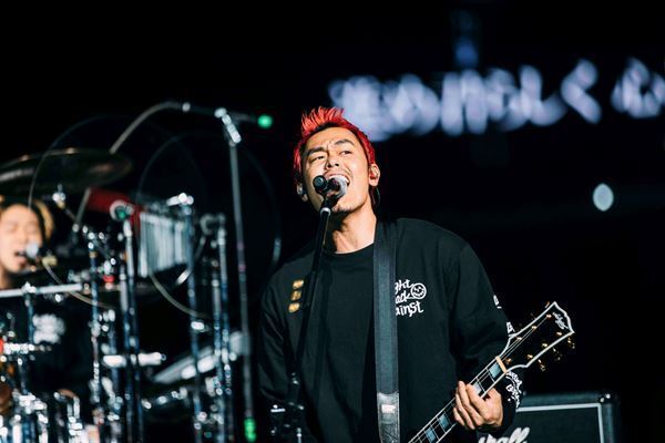 WANIMA、新曲「旅立ちの前に」ソフトバンクホークス開幕戦で初披露「地元九州から沢山の方々に届いてほしい」