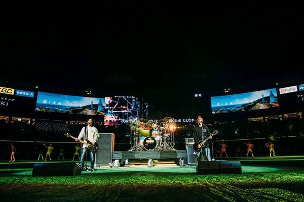 WANIMA、新曲「旅立ちの前に」ソフトバンクホークス開幕戦で初披露「地元九州から沢山の方々に届いてほしい」