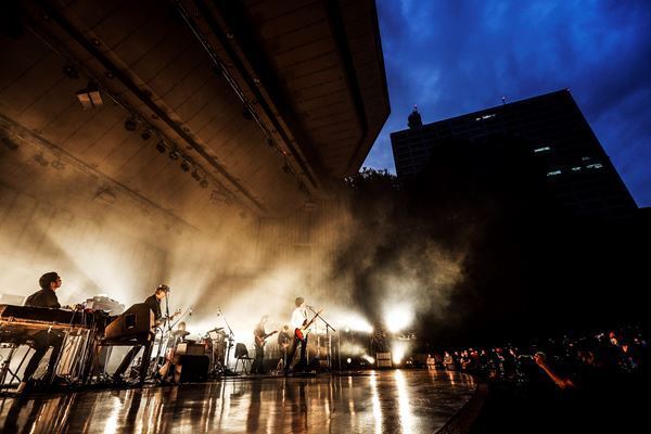 【ライブレポート】エレファントカシマシは「今を生きる」 有観客＋配信で実現した31年目の日比谷野音公演