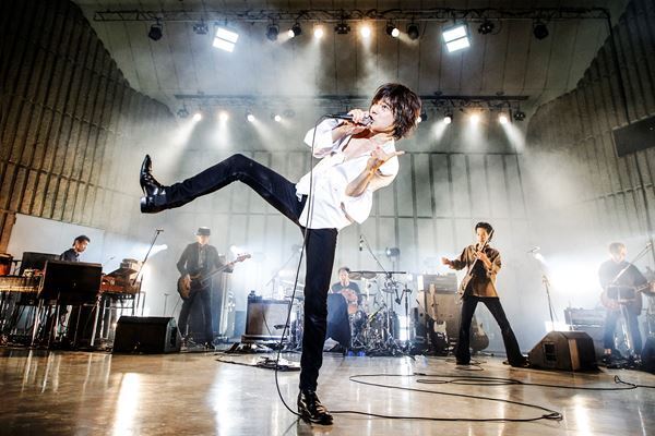 【ライブレポート】エレファントカシマシは「今を生きる」 有観客＋配信で実現した31年目の日比谷野音公演