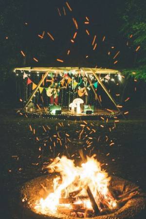 もう子供じゃない、でも大人でもない19歳のふたりだからできる演奏がここに！ さくらしめじ配信ライブレポート