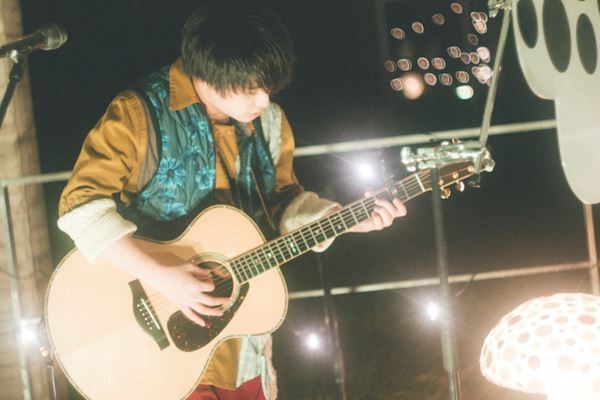 もう子供じゃない、でも大人でもない19歳のふたりだからできる演奏がここに！ さくらしめじ配信ライブレポート