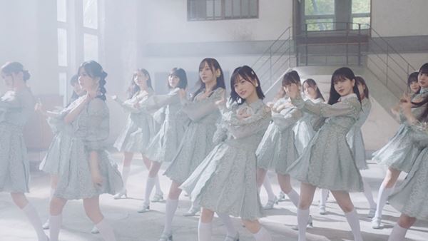 乃木坂46メンバーの生きる姿がコンセプト、山下美月センターの新曲「僕は僕を好きになる」MVを公開