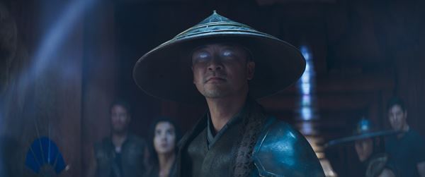 浅野忠信のこだわり切ったビジュアルにも注目　映画『モータルコンバット』雷の神“ライデン”の本編映像公開