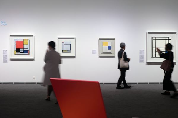 初期の風景画から「コンポジション」シリーズまでを展観 SOMPO美術館で開催中の『モンドリアン展 純粋な絵画をもとめて』をレポート！